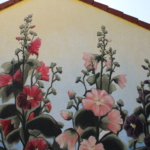 Wandmalerei Blumen an der Garage