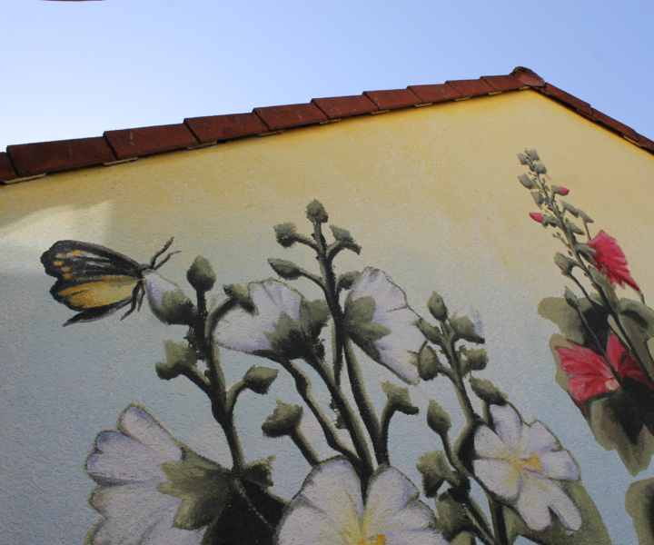 Englische Gartenpracht vorm Balkon